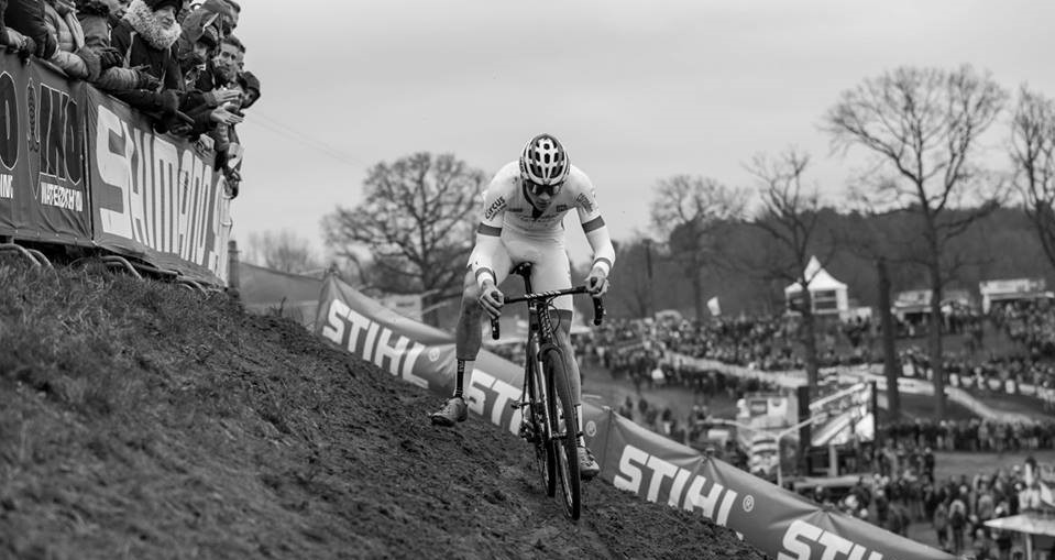 Mathieu van der Poel aan de slag op MTB - Sjees